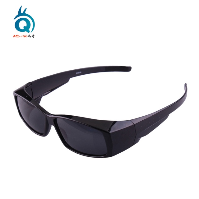 New Polarized Glasses Fit Over Sunglasses