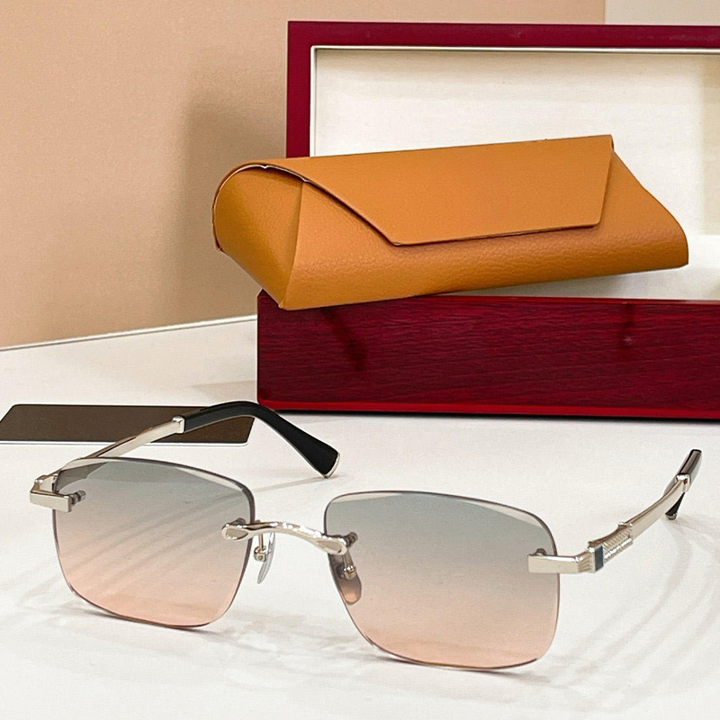 Eyewear Showcase