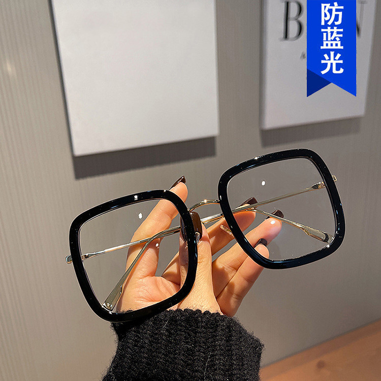 2026 Fashion Oversized Square Eyewear Retro Women Anti-blue Light Blocking Metal Frame Glasses Optical Computer Eyeglasses
