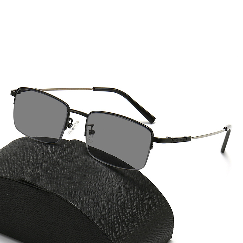Slim Photochromic Progressive Reading Glasses Blue Light Blocking Memory Titanium PC Lens UV Adaptive Multifocal Eyewear